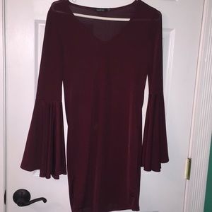 NWOT burgundy/wine bell sleeve dress boohoo